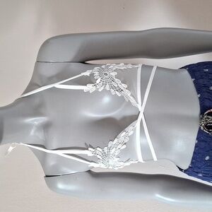 🌟 Free w Purchase. Tie Bralette